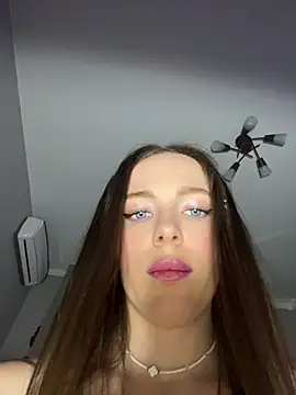 -SweetDi- online show from 06-07-26, 05:38