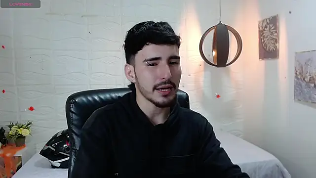 DmitriSanders online show from 12-24-24, 02:43