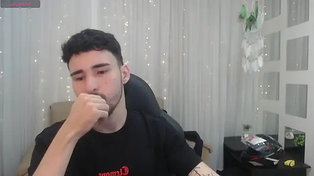 DmitriSanders online show from 12-26-24, 08:21