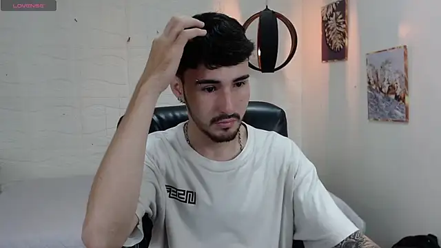 DmitriSanders online show from 12-28-24, 12:36