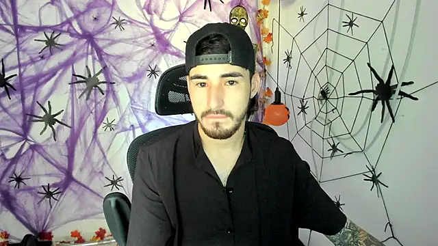 DmitriSanders online show from 10-21-25, 04:41