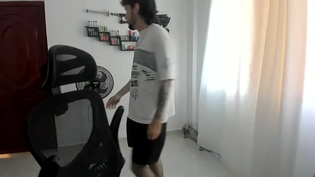 DmitriSanders online show from 06-10-26, 02:49