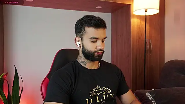 MarkHazze online show from 11-18-25, 11:37