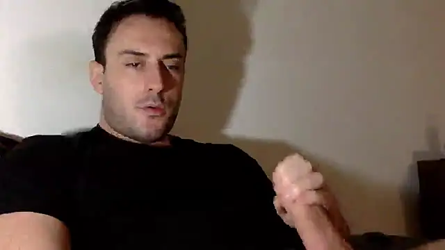 Snapshot of mainnrd chatting on 02-16-25, 08:33 mainnrd online show from 02-16-25, 08:33