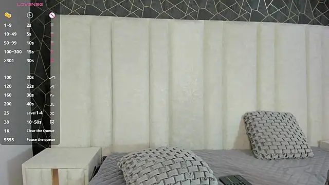 Snapshot of imkrystall chatting on 03-10-25, 12:18 imkrystall online show from 03-10-25, 12:18