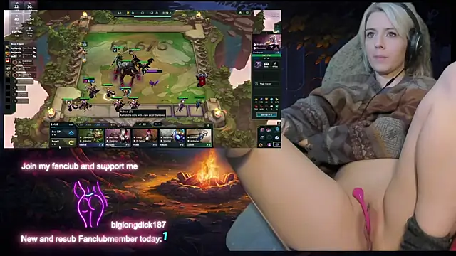 Lisaonthemoon online show from 12-13-24, 02:10