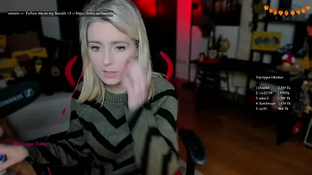 Lisaonthemoon online show from 10-08-25, 07:22