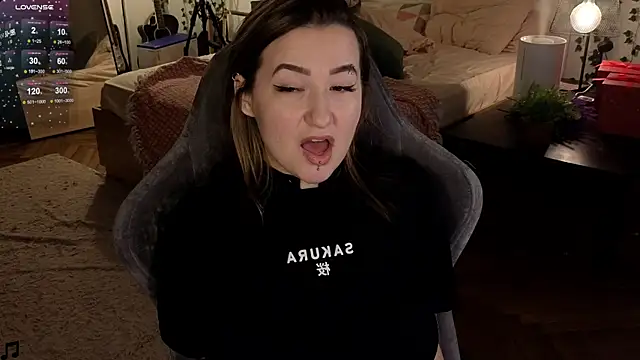 Snapshot of Megan__Hart chatting on 01-15-25, 03:29 Megan  Hart online show from 01-15-25, 03:29