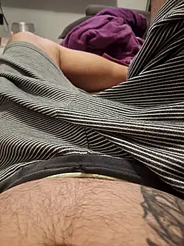 dredre1069 online show from 04-07-26, 03:40