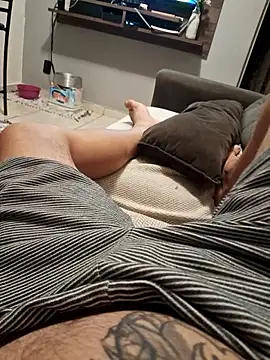 dredre1069 online show from 04-09-26, 01:49