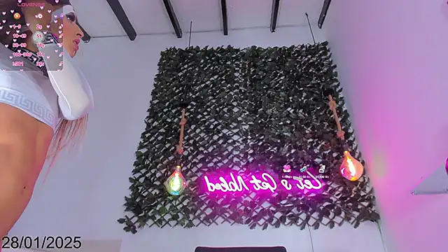 Brianna Stars online show from 01-28-25, 08:36