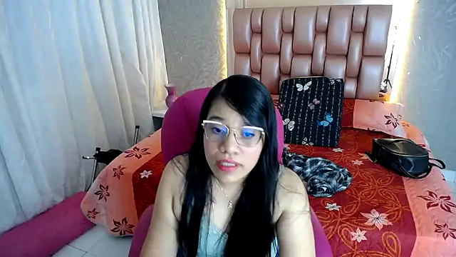 KEYRA-MILLER- online show from 01-30-25, 01:22