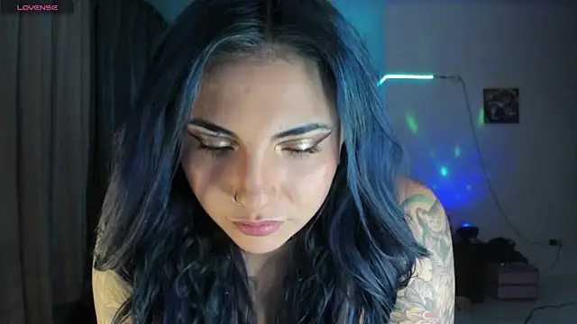 black wiidow online show from 04-23-26, 02:02