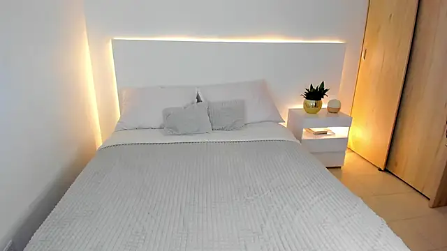 AndreaMartini online show from 01-05-25, 03:43