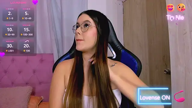 Snapshot of ParisShayk chatting on 07-25-26, 05:54 ParisShayk online show from 07-25-26, 05:54