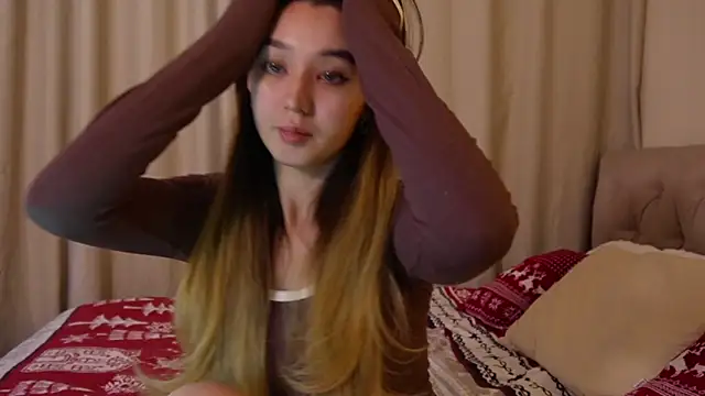 Sarasuo1 online show from 12-23-24, 11:57