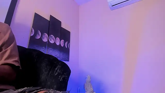 Snapshot of BRYXXXON1 chatting on 03-01-25, 02:13 BRYXXXON1 online show from 03-01-25, 02:13