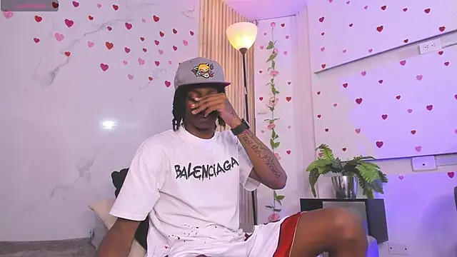 Snapshot of BRYXXXON1 chatting on 03-15-25, 02:23 BRYXXXON1 online show from 03-15-25, 02:23