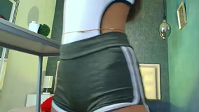 Snapshot of Cloeandtyfanny chatting on 11-26-25, 08:21 Cloeandtyfanny online show from 11-26-25, 08:21