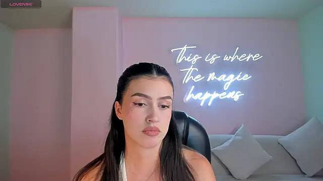 Snapshot of PaulinaSantos_ chatting on 09-25-25, 07:28 PaulinaSantos online show from 09-25-25, 07:28