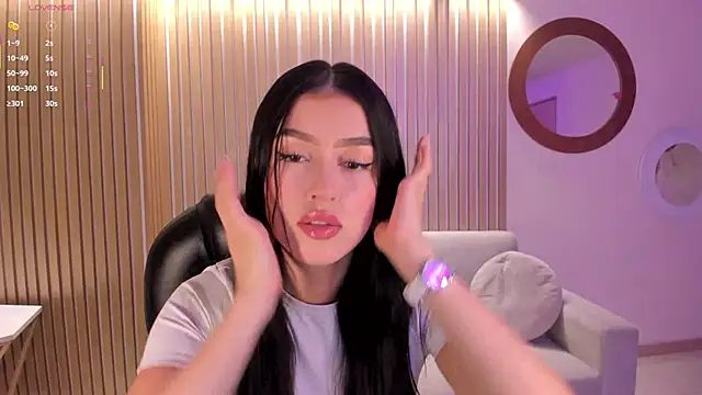 Snapshot of PaulinaSantos_ chatting on 10-12-25, 06:18 PaulinaSantos online show from 10-12-25, 06:18