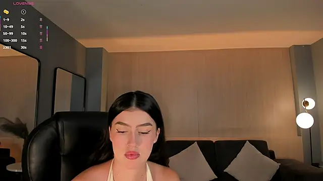 Snapshot of PaulinaSantos_ chatting on 10-13-25, 07:36 PaulinaSantos online show from 10-13-25, 07:36