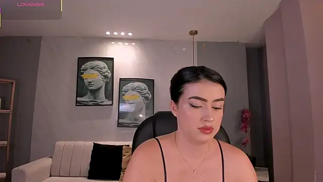 PaulinaSantos  online show from 07-24-26, 08:18