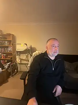 LondonTeffy online show from 10-21-25, 09:15