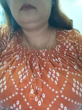 Dianaa9 online show from 06-06-26, 07:46