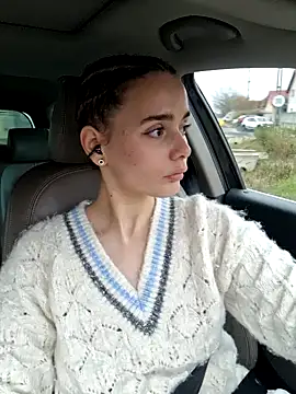 SophieCharm online show from 11-26-25, 12:06