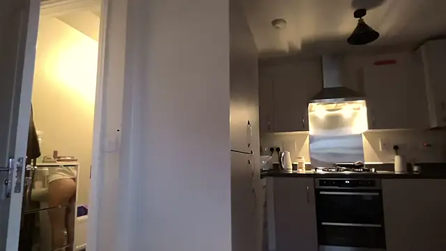 SweetMonicaUK online show from 12-04-25, 09:18