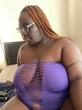 Snapshot of Toomuch_Squirt chatting on 01-19-26, 07:45 Toomuch Squirt online show from 01-19-26, 07:45