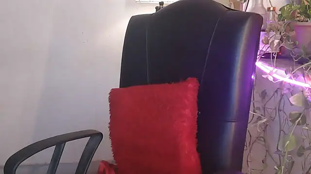 Black cat cutie online show from 07-21-26, 05:10