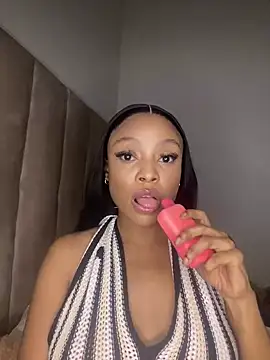 SexyDee025 online show from 03-02-25, 02:10