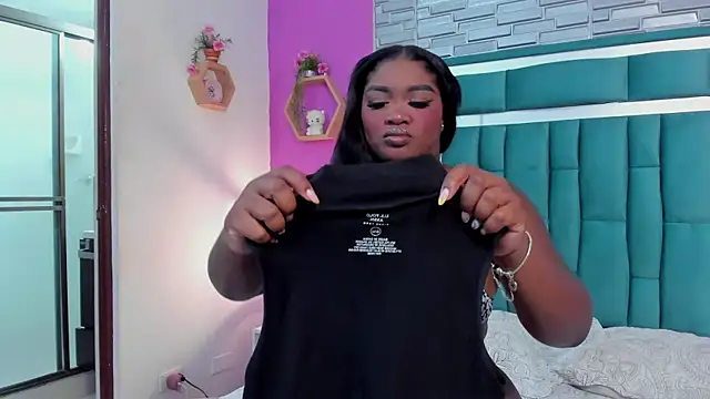 Snapshot of LORENSCOLLINS chatting on 11-07-25, 08:09 LORENSCOLLINS online show from 11-07-25, 08:09