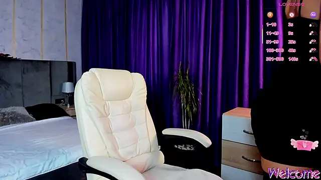 Snapshot of -KASANDRA- chatting on 10-07-25, 02:03 -KASANDRA- online show from 10-07-25, 02:03