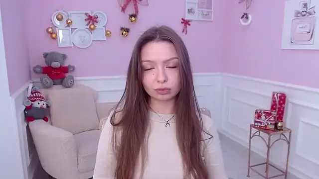 Snapshot of LucySkilar chatting on 12-29-24, 05:42 LucySkilar online show from 12-29-24, 05:42