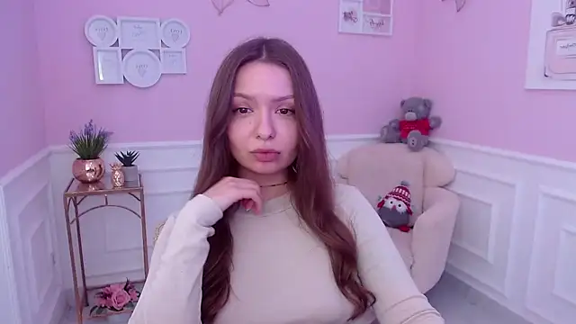 Snapshot of LucySkilar chatting on 02-02-25, 12:13 LucySkilar online show from 02-02-25, 12:13