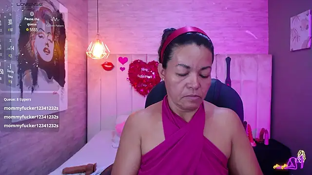 Snapshot of MaturePure chatting on 02-10-25, 11:13 MaturePure online show from 02-10-25, 11:13