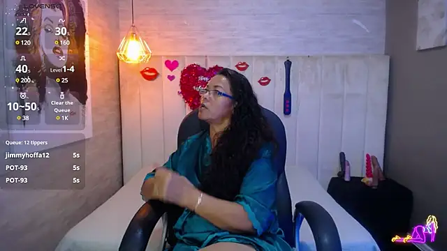 Snapshot of MaturePure chatting on 02-13-25, 02:12 MaturePure online show from 02-13-25, 02:12