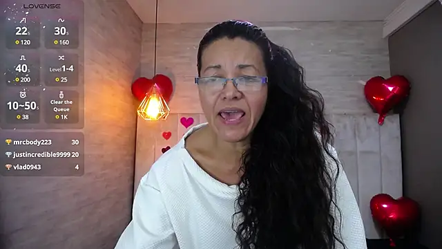 Snapshot of MaturePure chatting on 02-25-25, 08:19 MaturePure online show from 02-25-25, 08:19