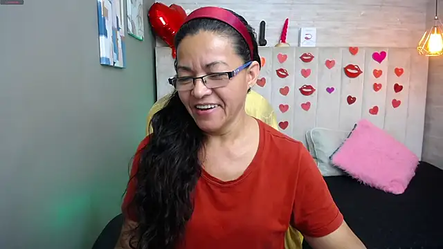 Snapshot of MaturePure chatting on 03-13-25, 08:22 MaturePure online show from 03-13-25, 08:22