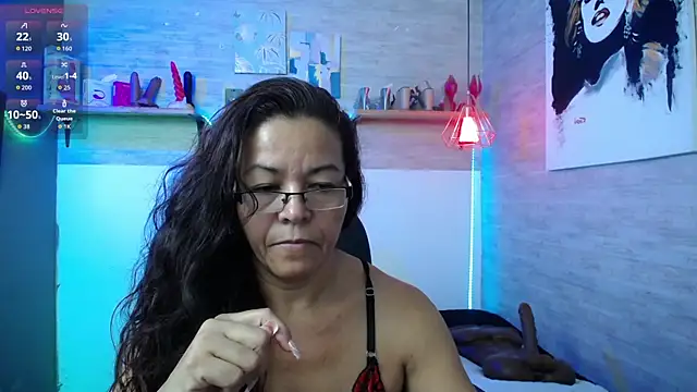 Snapshot of MaturePure chatting on 09-23-25, 09:18 MaturePure online show from 09-23-25, 09:18