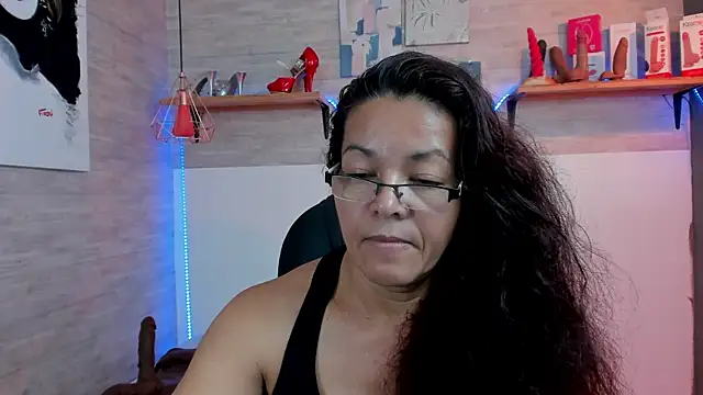 Snapshot of MaturePure chatting on 11-07-25, 09:48 MaturePure online show from 11-07-25, 09:48