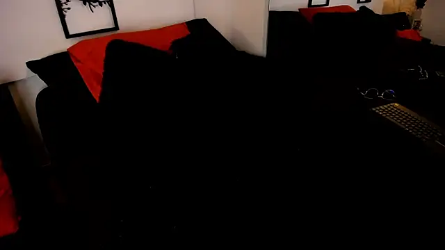 Snapshot of leslie_k chatting on 03-05-25, 09:49 leslie k online show from 03-05-25, 09:49