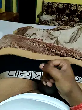 Brown Munda047 online show from 12-12-24, 07:37