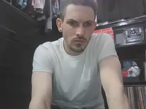 Snapshot of Rickeyslatter chatting on 03-22-26, 12:36 Rickeyslatter online show from 03-22-26, 12:36