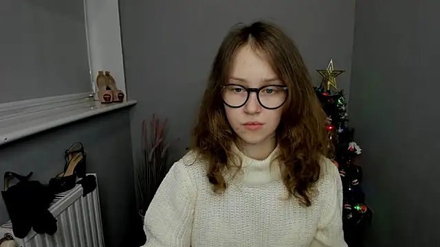 Snapshot of AfinaCutie chatting on 01-03-25, 11:25 AfinaCutie online show from 01-03-25, 11:25