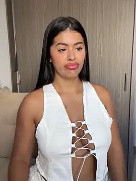 MelissaWaltton online show from 11-26-25, 09:27