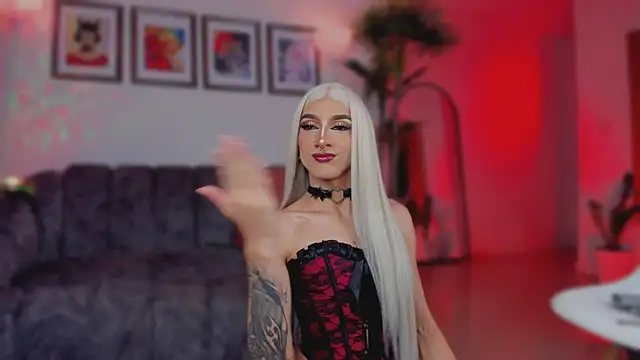 Taylor  foxxx online show from 10-29-25, 04:59